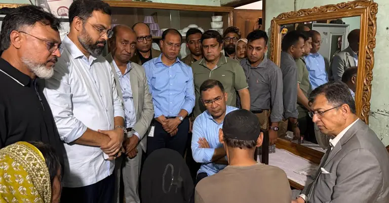রামিসার বাবা-মায়ের সঙ্গে প্রধানমন্ত্রী